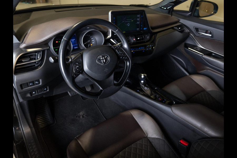 Toyota C-HR 1.8 Hybrid Premium / 122pk / Trekhaak / Achteruitrij camera / Dodehoek herkenning /