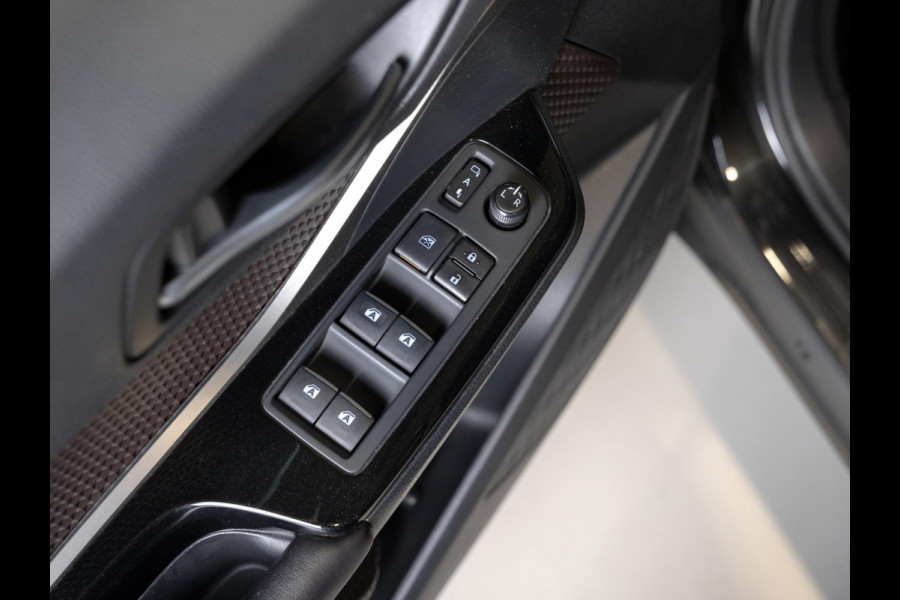 Toyota C-HR 1.8 Hybrid Premium / 122pk / Trekhaak / Achteruitrij camera / Dodehoek herkenning /