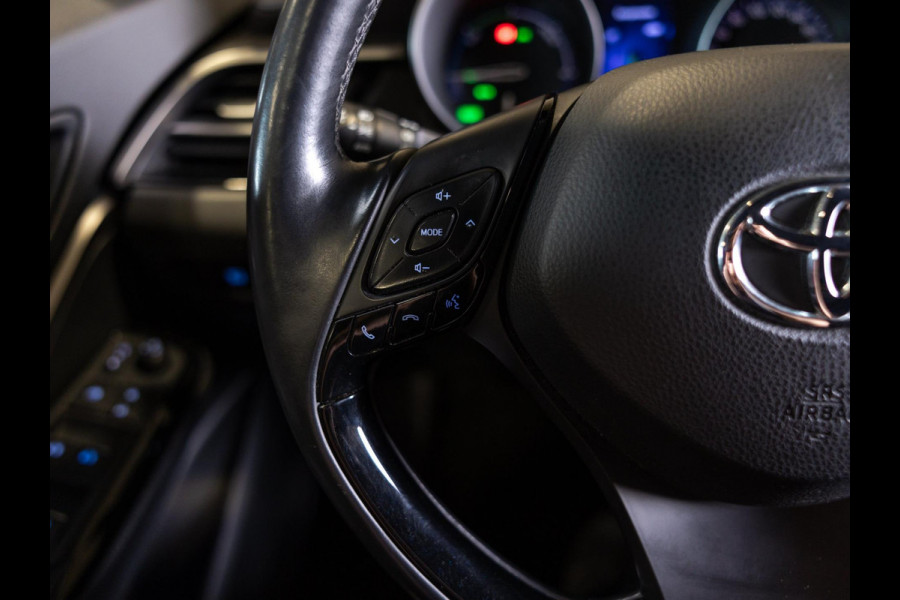 Toyota C-HR 1.8 Hybrid Premium / 122pk / Trekhaak / Achteruitrij camera / Dodehoek herkenning /