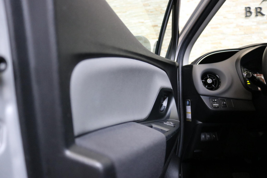 Toyota Yaris 1.5 Hybrid Aspiration | CAMERA | TREKHAAK | NAP | NAVI |