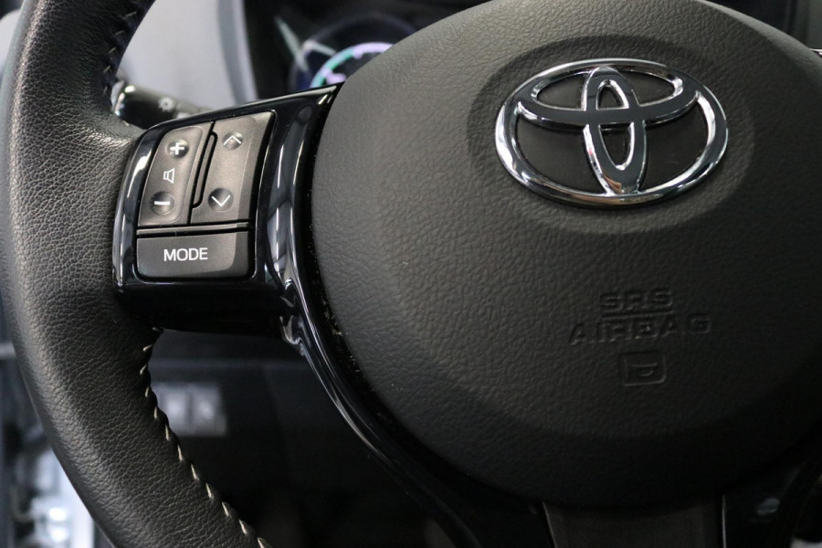 Toyota Yaris 1.5 Hybrid Aspiration | CAMERA | TREKHAAK | NAP | NAVI |