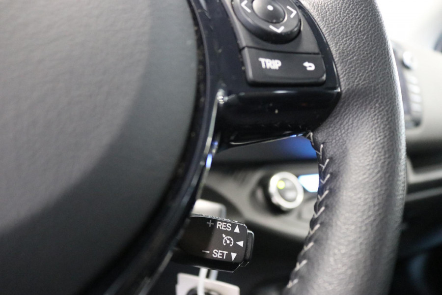 Toyota Yaris 1.5 Hybrid Aspiration | CAMERA | TREKHAAK | NAP | NAVI |