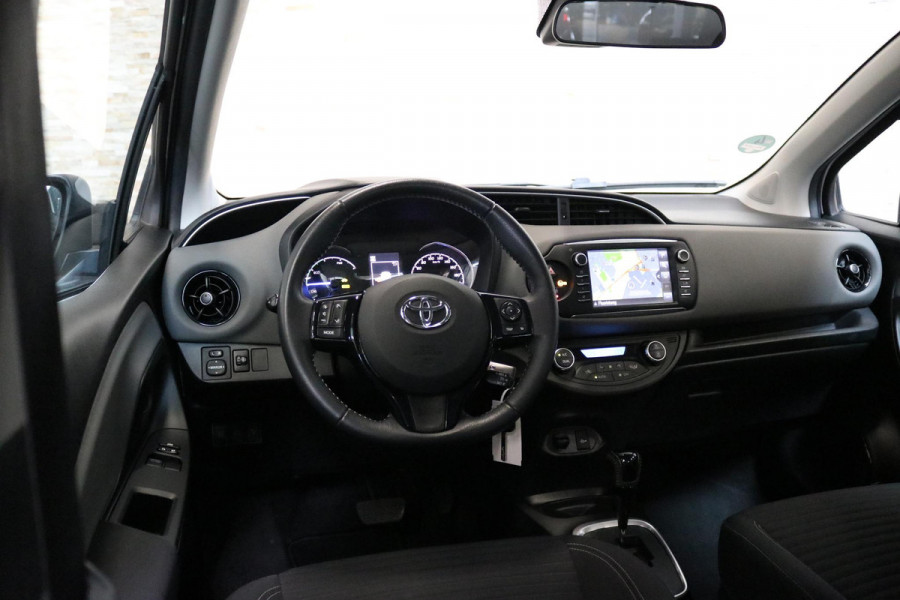 Toyota Yaris 1.5 Hybrid Aspiration | CAMERA | TREKHAAK | NAP | NAVI |