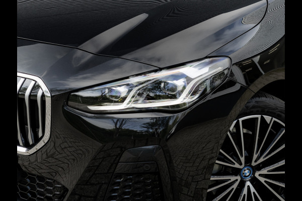 BMW 2 Serie Active Tourer 225e xDrive - M-Sport - Pano - 360 Camera - Head-up