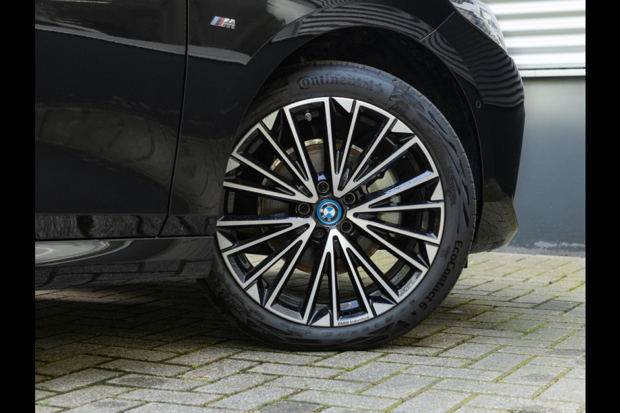 BMW 2 Serie Active Tourer 225e xDrive - M-Sport - Pano - 360 Camera - Head-up