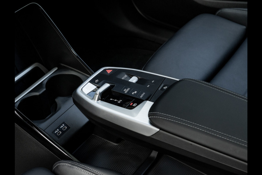 BMW 2 Serie Active Tourer 225e xDrive - M-Sport - Pano - 360 Camera - Head-up