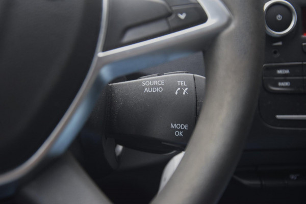 Dacia Duster 4WD 1.3 TCe 4x4 Essential awd AIRCO TREKHAAK