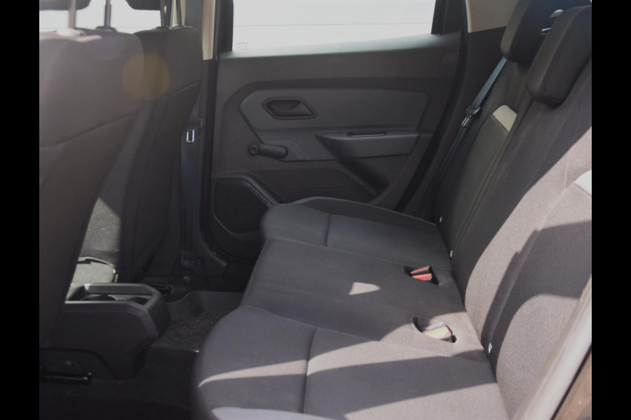 Dacia Duster 4WD 1.3 TCe 4x4 Essential awd AIRCO TREKHAAK