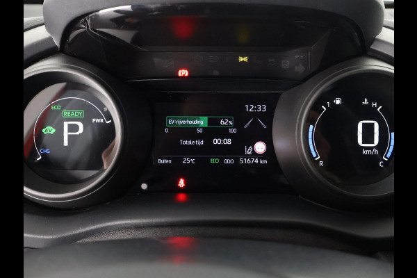 Toyota Yaris Cross 1.5 HYBRID DYNAMIC BI-TONE AUTOMAAT CARPLAY NAVIGATIE. CAMERA .COMPLEET. GARANTIE TOT 5- 2033!