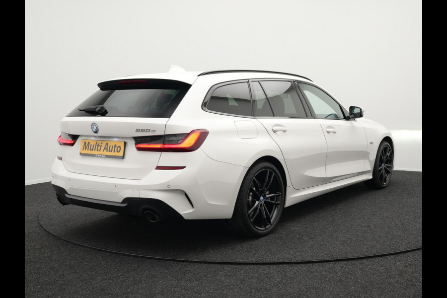BMW 3 Serie Touring 320e M Sport 204pk Plug In Hybrid Dealer O.H PHEV | Alcantara Sportstoelen Verwarmd | 19"L.M | Sfeerverlichting | Apple Carplay | DAB | Virtual | Navi Full Map |