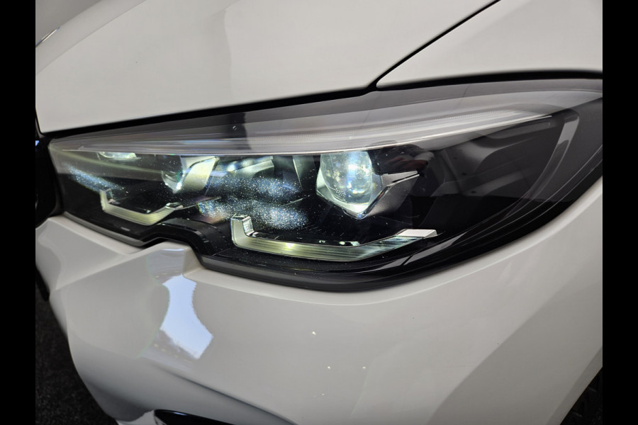 BMW 3 Serie Touring 320e M Sport 204pk Plug In Hybrid Dealer O.H PHEV | Alcantara Sportstoelen Verwarmd | 19"L.M | Sfeerverlichting | Apple Carplay | DAB | Virtual | Navi Full Map |