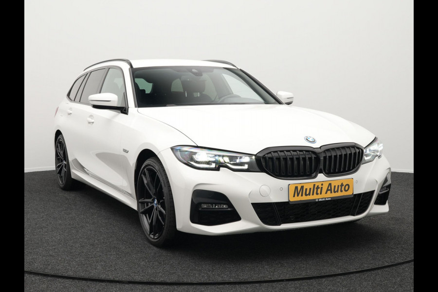 BMW 3 Serie Touring 320e M Sport 204pk Plug In Hybrid Dealer O.H PHEV | Alcantara Sportstoelen Verwarmd | 19"L.M | Sfeerverlichting | Apple Carplay | DAB | Virtual | Navi Full Map |