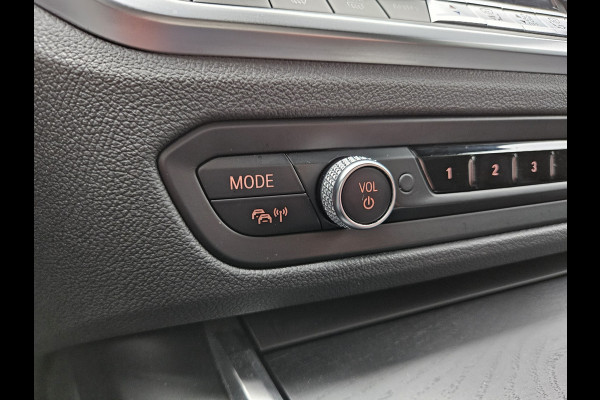 BMW 3 Serie Touring 320e M Sport 204pk Plug In Hybrid Dealer O.H PHEV | Alcantara Sportstoelen Verwarmd | 19"L.M | Sfeerverlichting | Apple Carplay | DAB | Virtual | Navi Full Map |