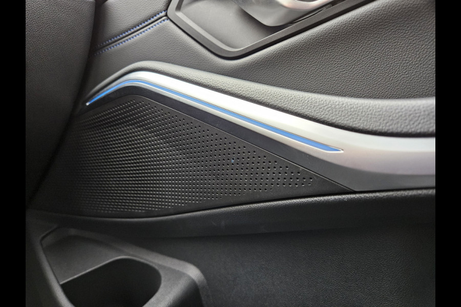 BMW 3 Serie Touring 320e M Sport 204pk Plug In Hybrid Dealer O.H PHEV | Alcantara Sportstoelen Verwarmd | 19"L.M | Sfeerverlichting | Apple Carplay | DAB | Virtual | Navi Full Map |