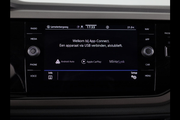 Volkswagen Polo 1.0 TSI Comfortline 95 pk | Navigatie | Parkeersensoren | Adaptieve cruise control | Apple Carplay/Android Auto |