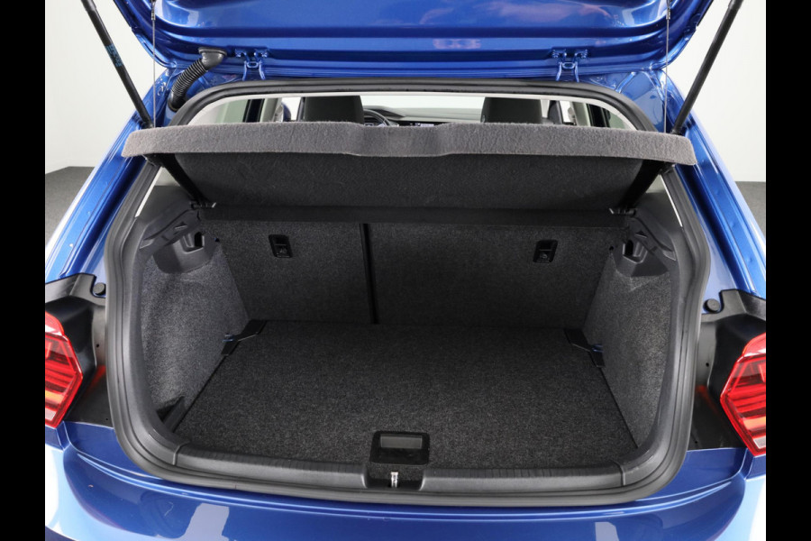 Volkswagen Polo 1.0 TSI Comfortline 95 pk | Navigatie | Parkeersensoren | Adaptieve cruise control | Apple Carplay/Android Auto |