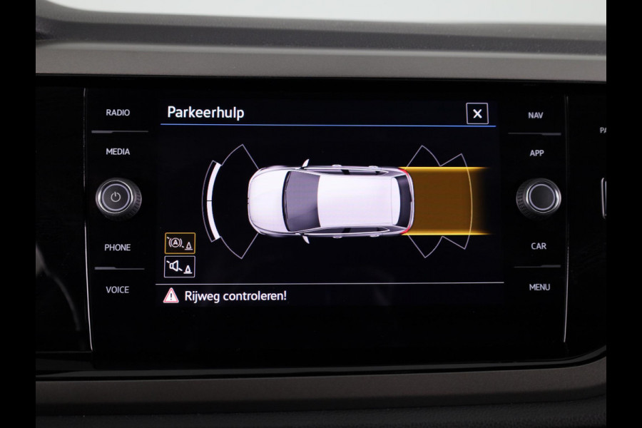 Volkswagen Polo 1.0 TSI Comfortline 95 pk | Navigatie | Parkeersensoren | Adaptieve cruise control | Apple Carplay/Android Auto |