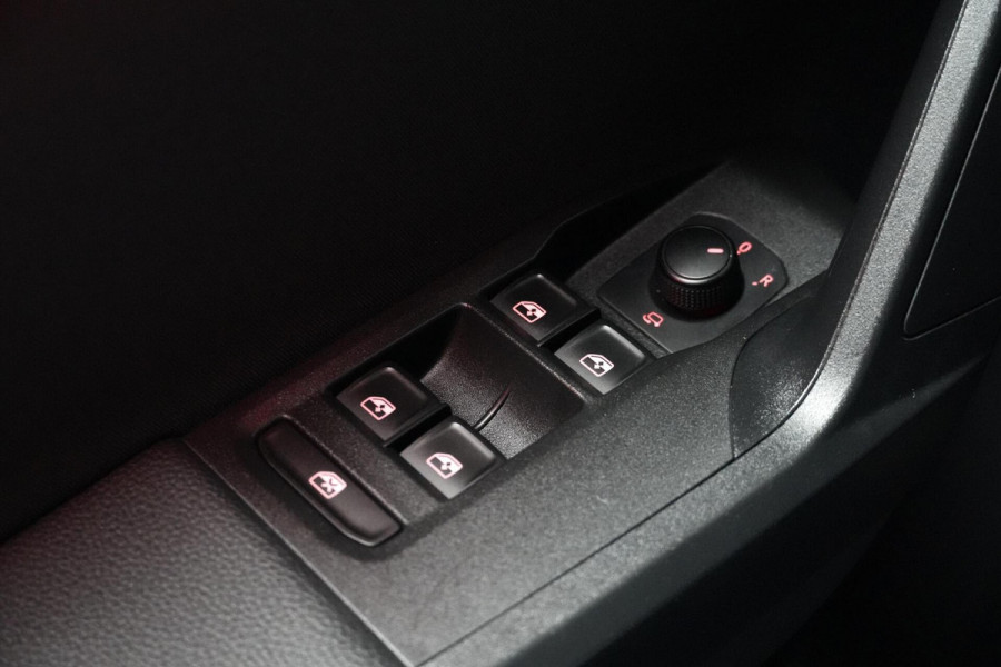 Seat Arona 1.0 TSI FR Sport Automaat | CarPlay | Virtual | Camera | Cruise | Led | Pdc | Sfeer |