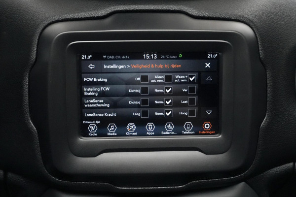 Jeep Renegade 1.0T Limited Sport 120 PK| Pano-dak | CarPlay | Acc | Stoel + Stuurverwarming | Camera | Led | Pdc |