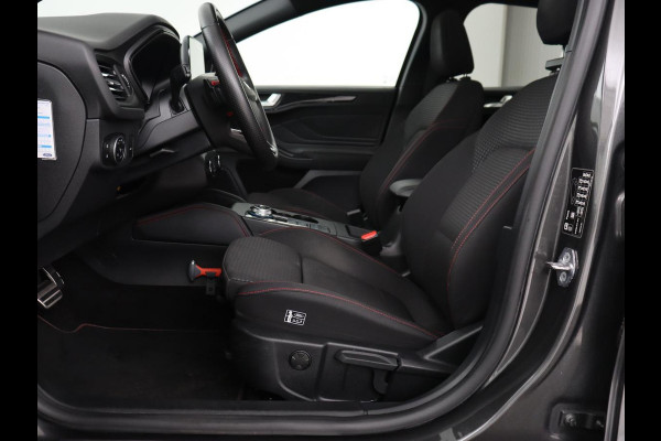 Ford Focus 1.5 EcoBoost ST Line X | Panoramadak | Trekhaak | Camera | Carplay | Digital Cockpit | Adaptive cruise | B&O Sound | Navigatie | Climate control | Keyless | Full LED