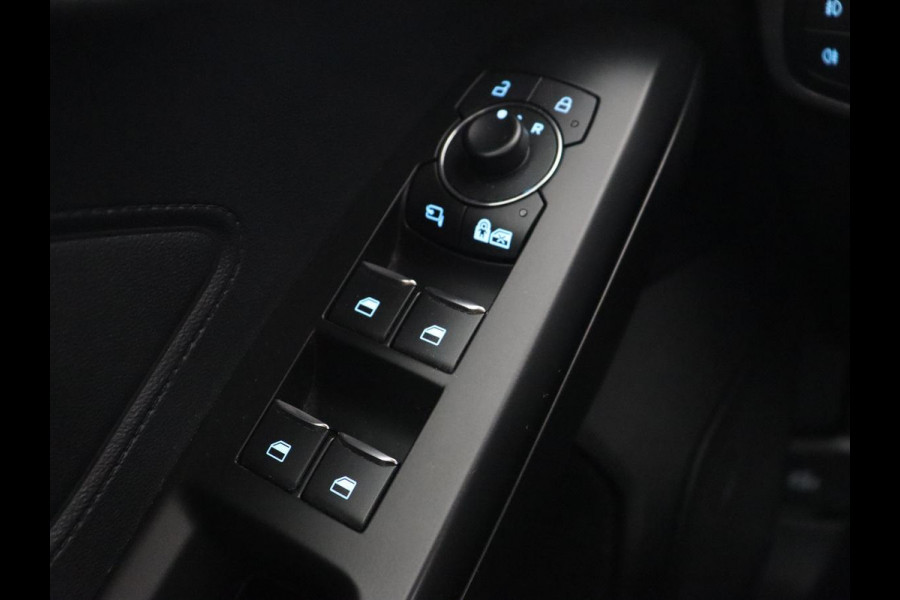 Ford Focus 1.5 EcoBoost ST Line X | Panoramadak | Trekhaak | Camera | Carplay | Digital Cockpit | Adaptive cruise | B&O Sound | Navigatie | Climate control | Keyless | Full LED