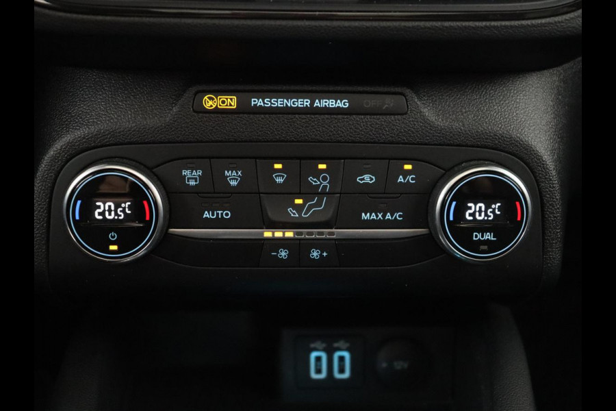 Ford Focus 1.5 EcoBoost ST Line X | Panoramadak | Trekhaak | Camera | Carplay | Digital Cockpit | Adaptive cruise | B&O Sound | Navigatie | Climate control | Keyless | Full LED