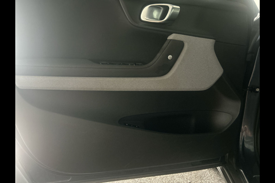 Polestar 2 Long Range Dual Motor Launch Edition 78kWh | Panoramadak | Achterbank verwarmd