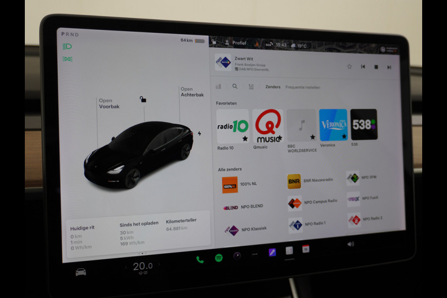 Tesla Model 3 Long Range AWD 75kWh 463PK Trekhaak SOH 88% FSD-3 Computer Premium Audio 4wd AutoPilot Panoramadak Camera's Leer Adaptive-Cruise Stoel en achterbank verwarming Electr.Stoelen+Memory+Easy-Entry WiFi 1.000kg Trekgewicht 1e Eigenaar Org. Nederlandse Auto Garantie op Accu/Motor tot 28-12-2027/192.000km