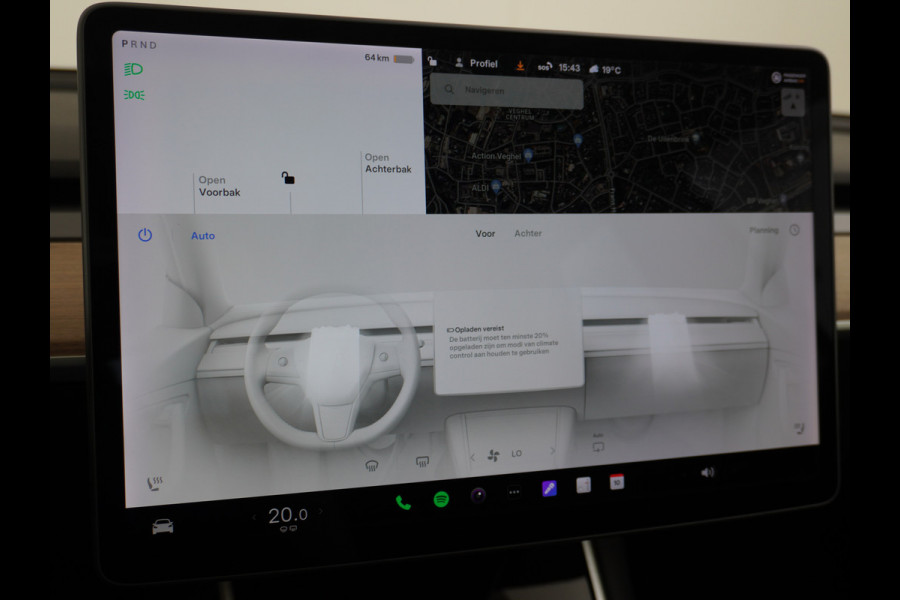 Tesla Model 3 Long Range AWD 75kWh 463PK Trekhaak SOH 88% FSD-3 Computer Premium Audio 4wd AutoPilot Panoramadak Camera's Leer Adaptive-Cruise Stoel en achterbank verwarming Electr.Stoelen+Memory+Easy-Entry WiFi 1.000kg Trekgewicht 1e Eigenaar Org. Nederlandse Auto Garantie op Accu/Motor tot 28-12-2027/192.000km