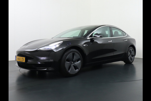 Tesla Model 3 Long Range AWD 75kWh 463PK Trekhaak SOH 88% FSD-3 Computer Premium Audio 4wd AutoPilot Panoramadak Camera's Leer Adaptive-Cruise Stoel en achterbank verwarming Electr.Stoelen+Memory+Easy-Entry WiFi 1.000kg Trekgewicht 1e Eigenaar Org. Nederlandse Auto Garantie op Accu/Motor tot 28-12-2027/192.000km