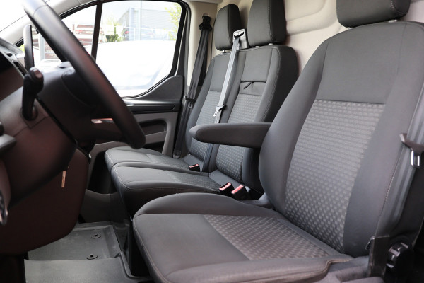 Ford Transit Custom 320 2.0 TDCI 190 PK L2H1 | Raptor Edition | Camera | CarPlay | Stoelverwarming | | 3-Zitter | DAB | Cruise control | PDC V+A | LED | Nieuwe APK | Dealer onderhouden