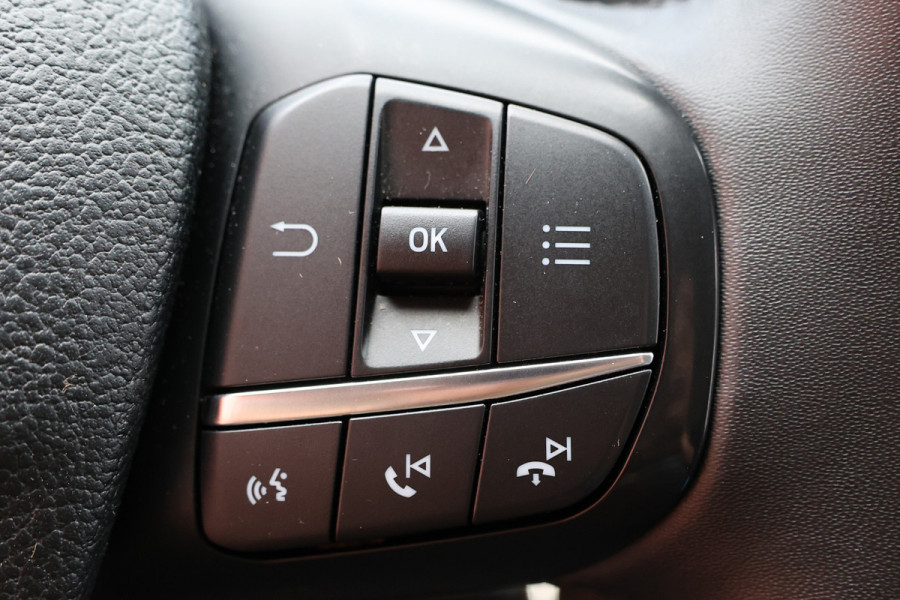 Ford Transit Custom 320 2.0 TDCI 190 PK L2H1 | Raptor Edition | Camera | CarPlay | Stoelverwarming | | 3-Zitter | DAB | Cruise control | PDC V+A | LED | Nieuwe APK | Dealer onderhouden