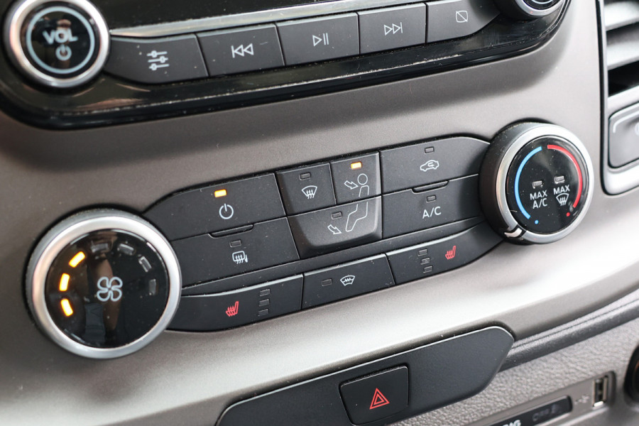Ford Transit Custom 320 2.0 TDCI 190 PK L2H1 | Raptor Edition | Camera | CarPlay | Stoelverwarming | | 3-Zitter | DAB | Cruise control | PDC V+A | LED | Nieuwe APK | Dealer onderhouden
