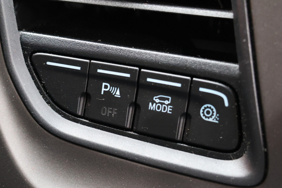 Ford Transit Custom 320 2.0 TDCI 190 PK L2H1 | Raptor Edition | Camera | CarPlay | Stoelverwarming | | 3-Zitter | DAB | Cruise control | PDC V+A | LED | Nieuwe APK | Dealer onderhouden