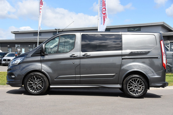 Ford Transit Custom 2.0 TDCI L1H1 Sport DC Camera, Cruise, Carplay, 170PK, Automaat, LED, 2 x Schuifdeur, Trekhaak, Leder, Uniek!