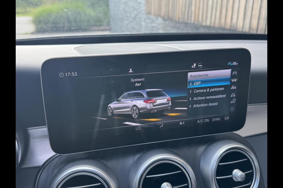 Mercedes-Benz C-Klasse Estate 180 AMG Automaat | Night Pakket | Panoramadak | Stoelverwarming | Achteruitrijcamera | LED verlichting | Apple CarPlay |