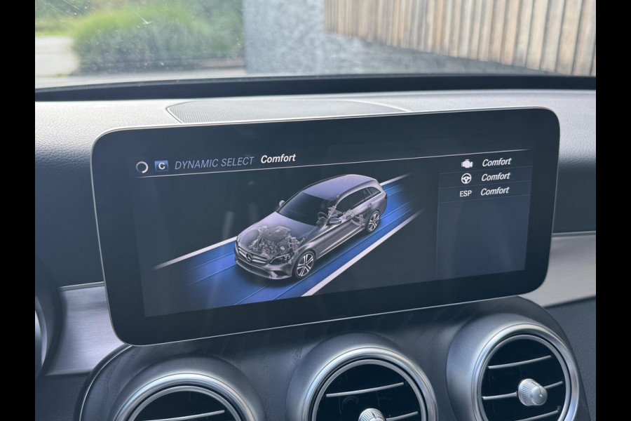 Mercedes-Benz C-Klasse Estate 180 AMG Automaat | Night Pakket | Panoramadak | Stoelverwarming | Achteruitrijcamera | LED verlichting | Apple CarPlay |