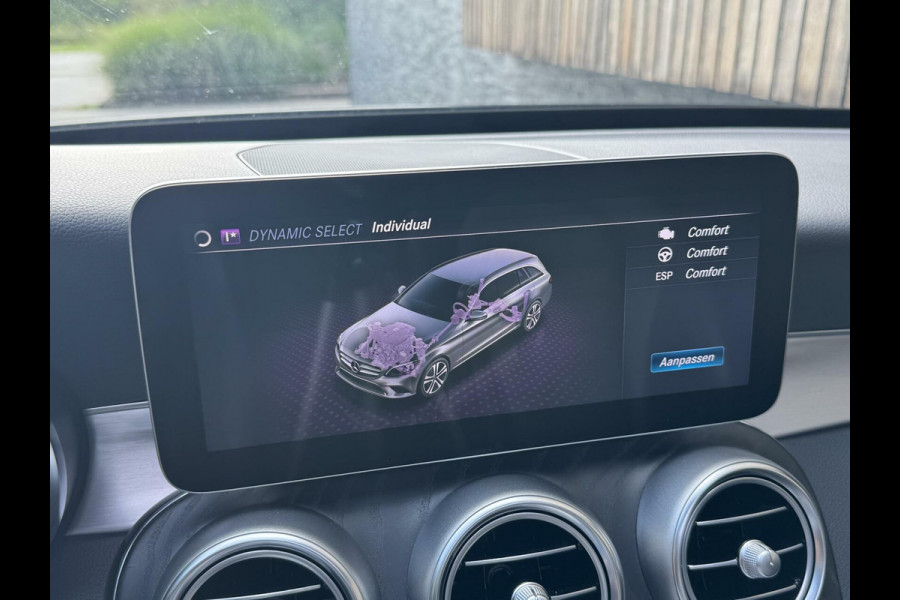 Mercedes-Benz C-Klasse Estate 180 AMG Automaat | Night Pakket | Panoramadak | Stoelverwarming | Achteruitrijcamera | LED verlichting | Apple CarPlay |