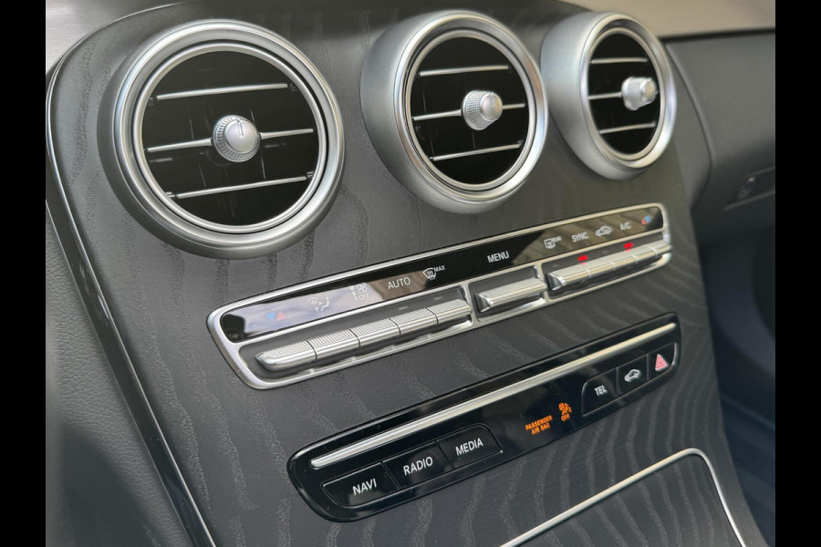 Mercedes-Benz C-Klasse Estate 180 AMG Automaat | Night Pakket | Panoramadak | Stoelverwarming | Achteruitrijcamera | LED verlichting | Apple CarPlay |