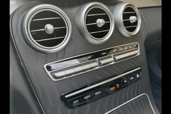 Mercedes-Benz C-Klasse Estate 180 AMG Automaat | Night Pakket | Panoramadak | Stoelverwarming | Achteruitrijcamera | LED verlichting | Apple CarPlay |