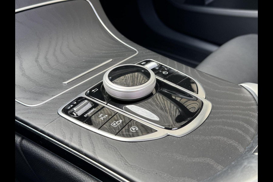 Mercedes-Benz C-Klasse Estate 180 AMG Automaat | Night Pakket | Panoramadak | Stoelverwarming | Achteruitrijcamera | LED verlichting | Apple CarPlay |
