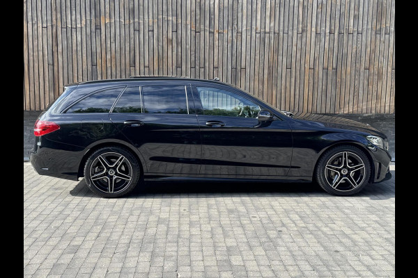 Mercedes-Benz C-Klasse Estate 180 AMG Automaat | Night Pakket | Panoramadak | Stoelverwarming | Achteruitrijcamera | LED verlichting | Apple CarPlay |