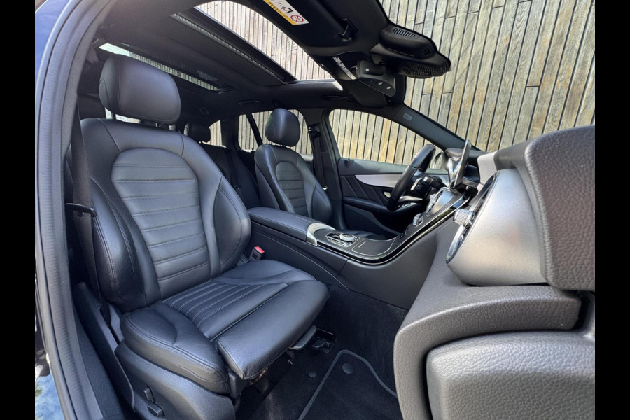 Mercedes-Benz C-Klasse Estate 180 AMG Automaat | Night Pakket | Panoramadak | Stoelverwarming | Achteruitrijcamera | LED verlichting | Apple CarPlay |