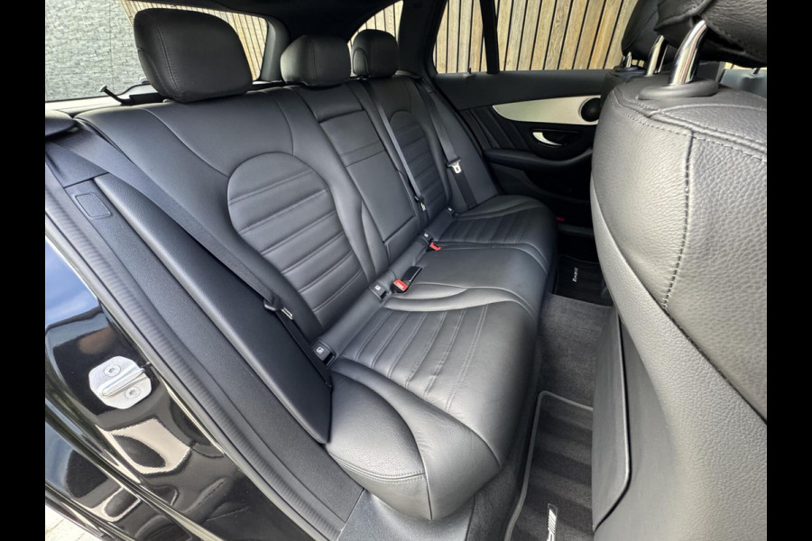 Mercedes-Benz C-Klasse Estate 180 AMG Automaat | Night Pakket | Panoramadak | Stoelverwarming | Achteruitrijcamera | LED verlichting | Apple CarPlay |