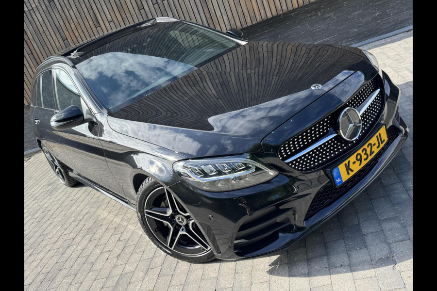 Mercedes-Benz C-Klasse Estate 180 AMG Automaat | Night Pakket | Panoramadak | Stoelverwarming | Achteruitrijcamera | LED verlichting | Apple CarPlay |