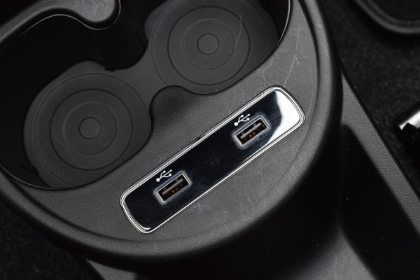 Fiat 500C 1.0 Hybrid|Carplay|Clima|PDC|als nieuw!!