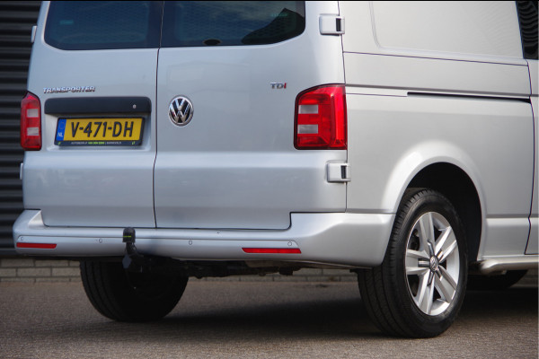 Volkswagen Transporter 2.0 TDI L2 Highline 3-ZITS, TREKHAAK, CAMERA, CRUISE, AIRCO, CARPLAY, AIRCO, BLUETOOTH, NL AUTO, NAP