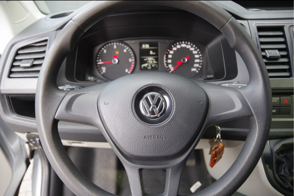 Volkswagen Transporter 2.0 TDI L2 Highline 3-ZITS, TREKHAAK, CAMERA, CRUISE, AIRCO, CARPLAY, AIRCO, BLUETOOTH, NL AUTO, NAP