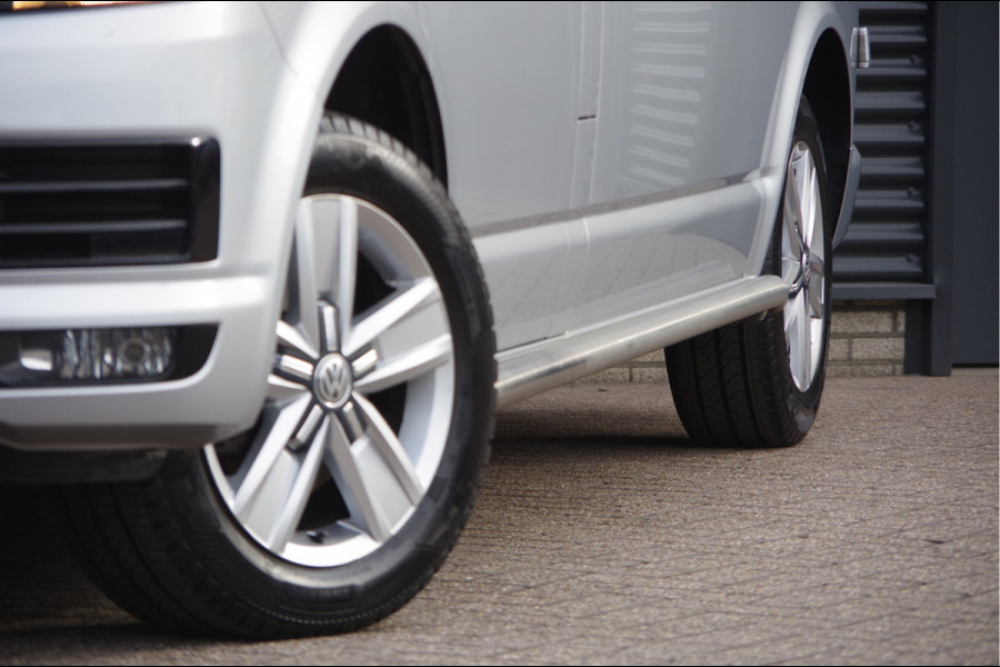 Volkswagen Transporter 2.0 TDI L2 Highline 3-ZITS, TREKHAAK, CAMERA, CRUISE, AIRCO, CARPLAY, AIRCO, BLUETOOTH, NL AUTO, NAP