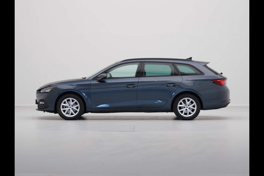 Seat Leon Sportstourer 1.0 eTSI 110pk DSG Style Business Intense Navigatie Wegkl. trekhaak Camera Acc 35
